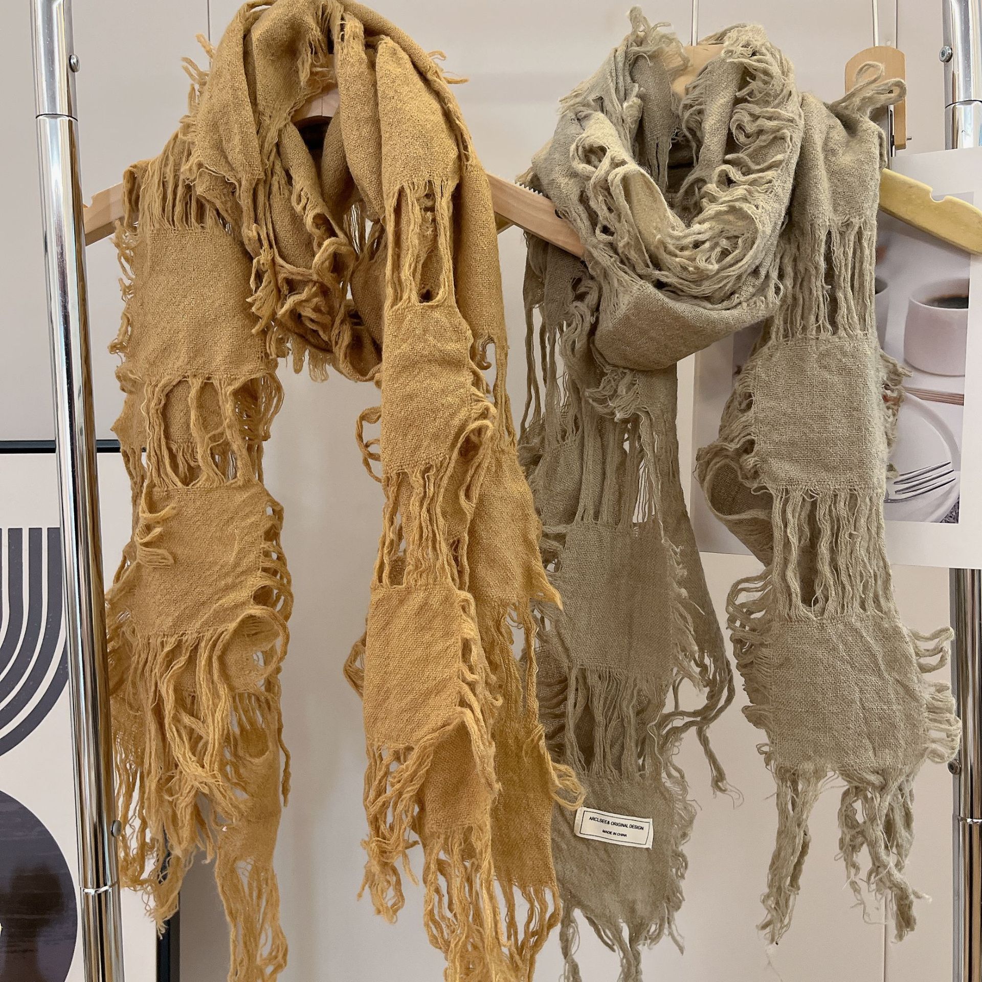 2025 New Fashion Ripped Hole T - Wool Scarf Men avis et prix